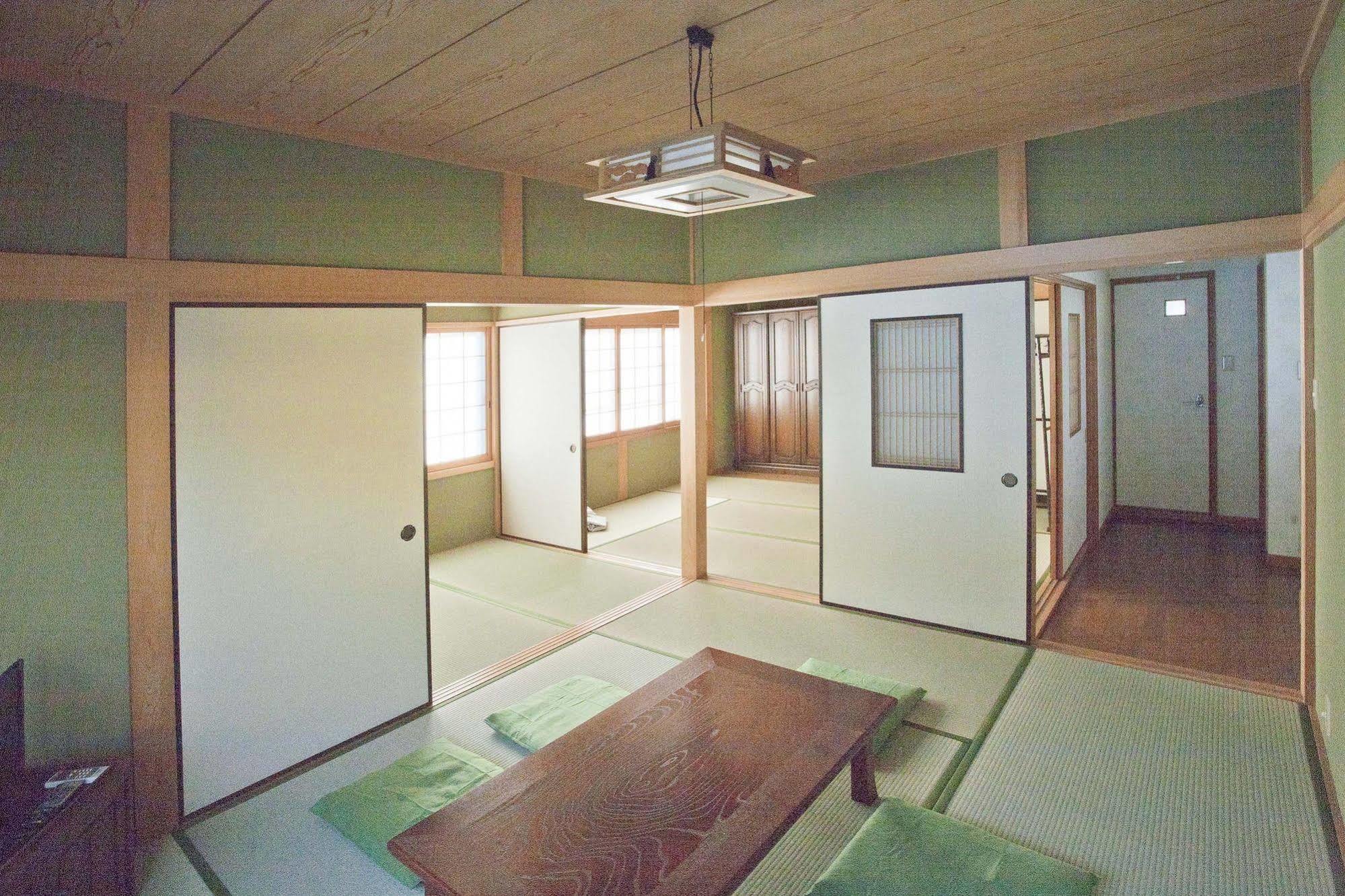 Dormitory Sandanya Guesthouse Shirahama Esterno foto